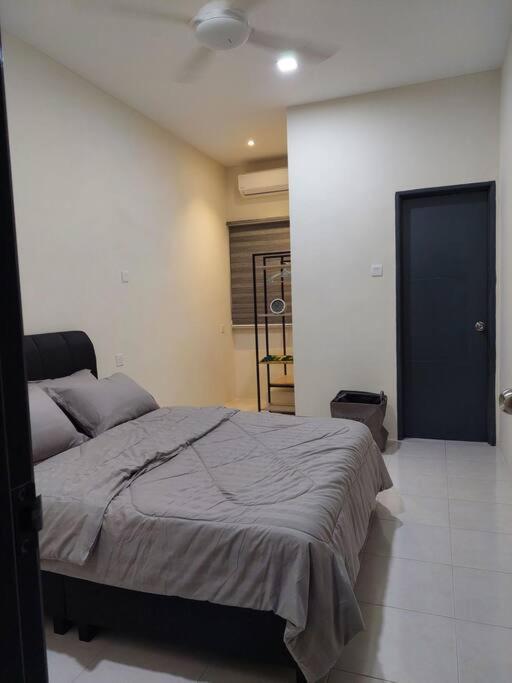Yong Guesthouse Kuala Kangsar Exterior photo